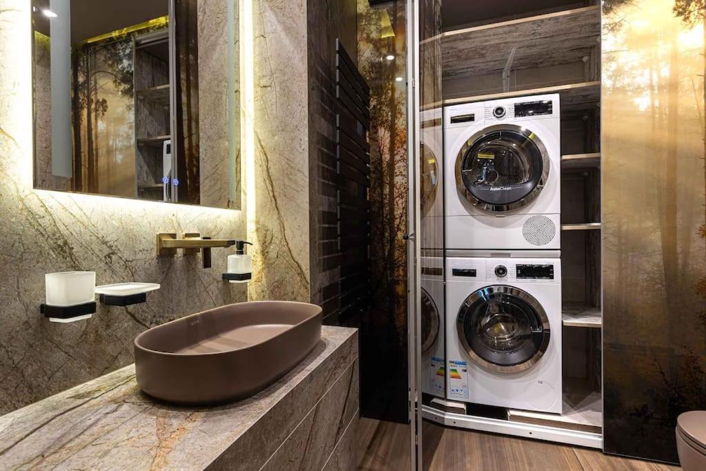 Luxury Apartment In The Superb Location Chişinǎu Buitenkant foto