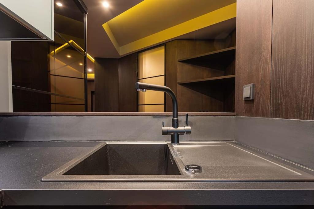 Luxury Apartment In The Superb Location Chişinǎu Buitenkant foto